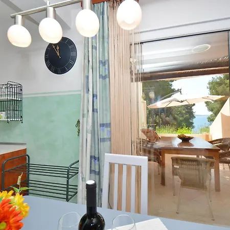 Seafront Deveron Apartment *
