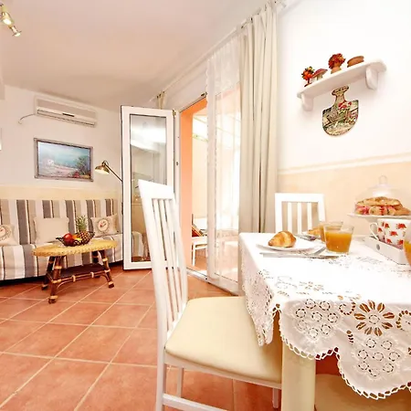 Apartment Seafront Deveron
