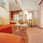 Seafront Deveron Daire *